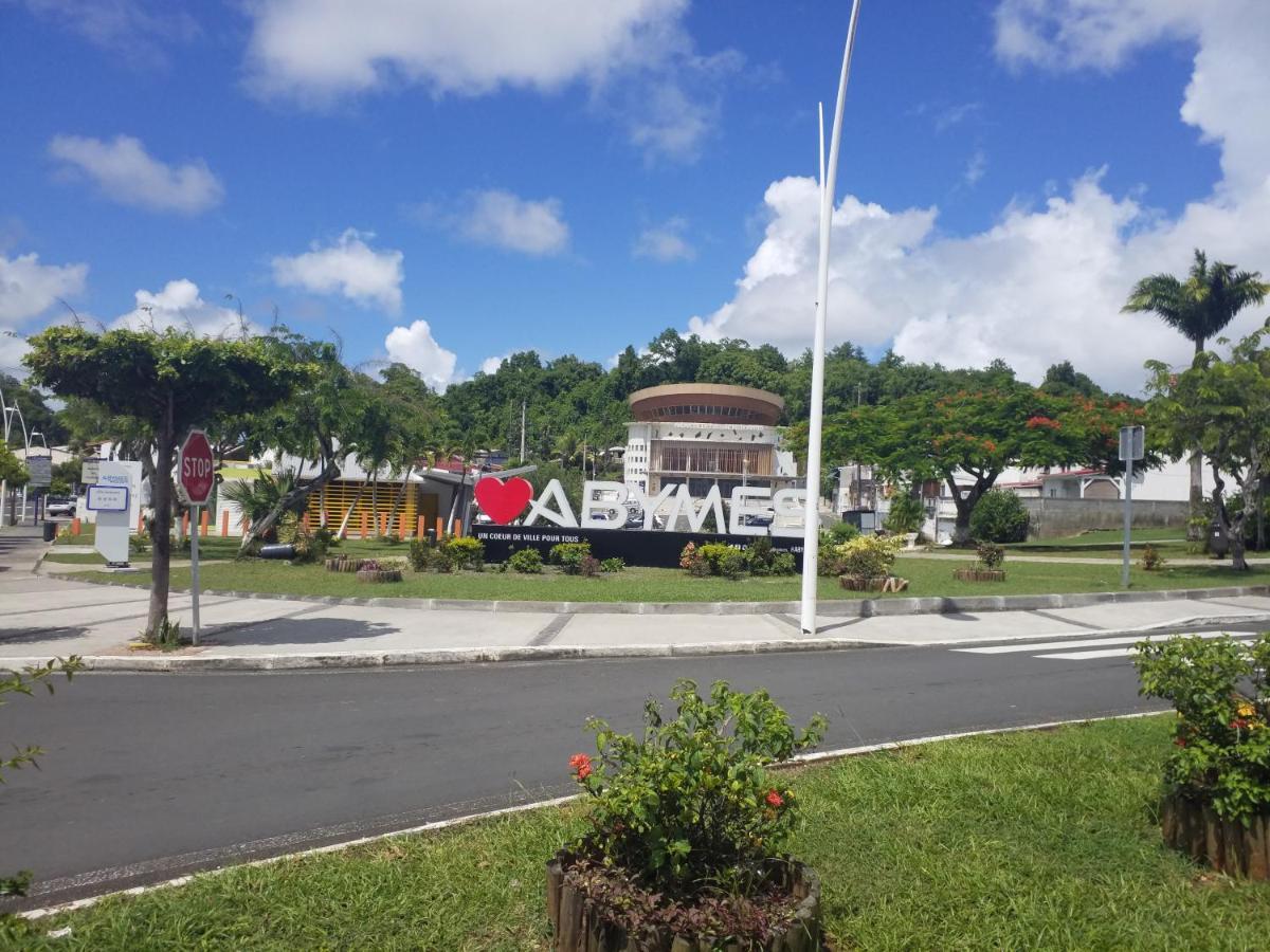 Appartement Centre Guadeloupe, Accessible Et Proche Les Abymes Exterior foto
